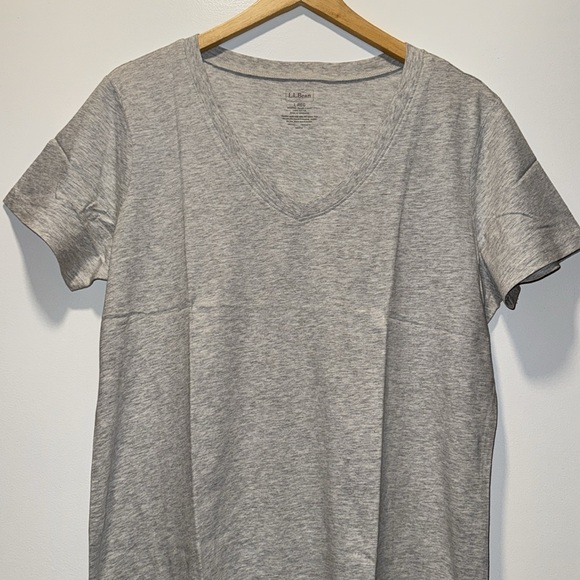 L.L. Bean V-Neck T-Shirt - Picture 3 of 7